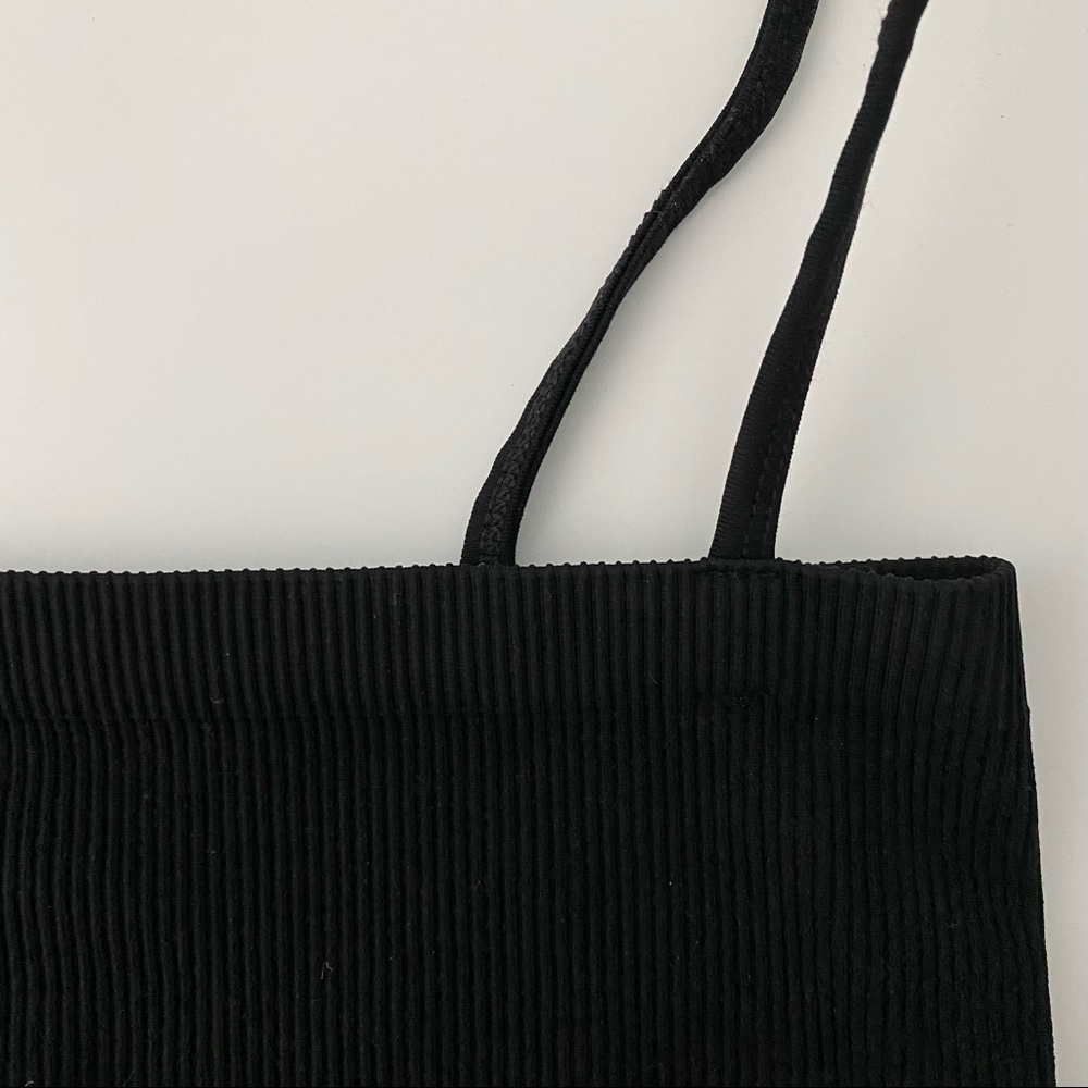 NWOT Black Crop Top - Picture 2 of 3